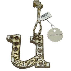 [Anthropologie] Letter U ornament